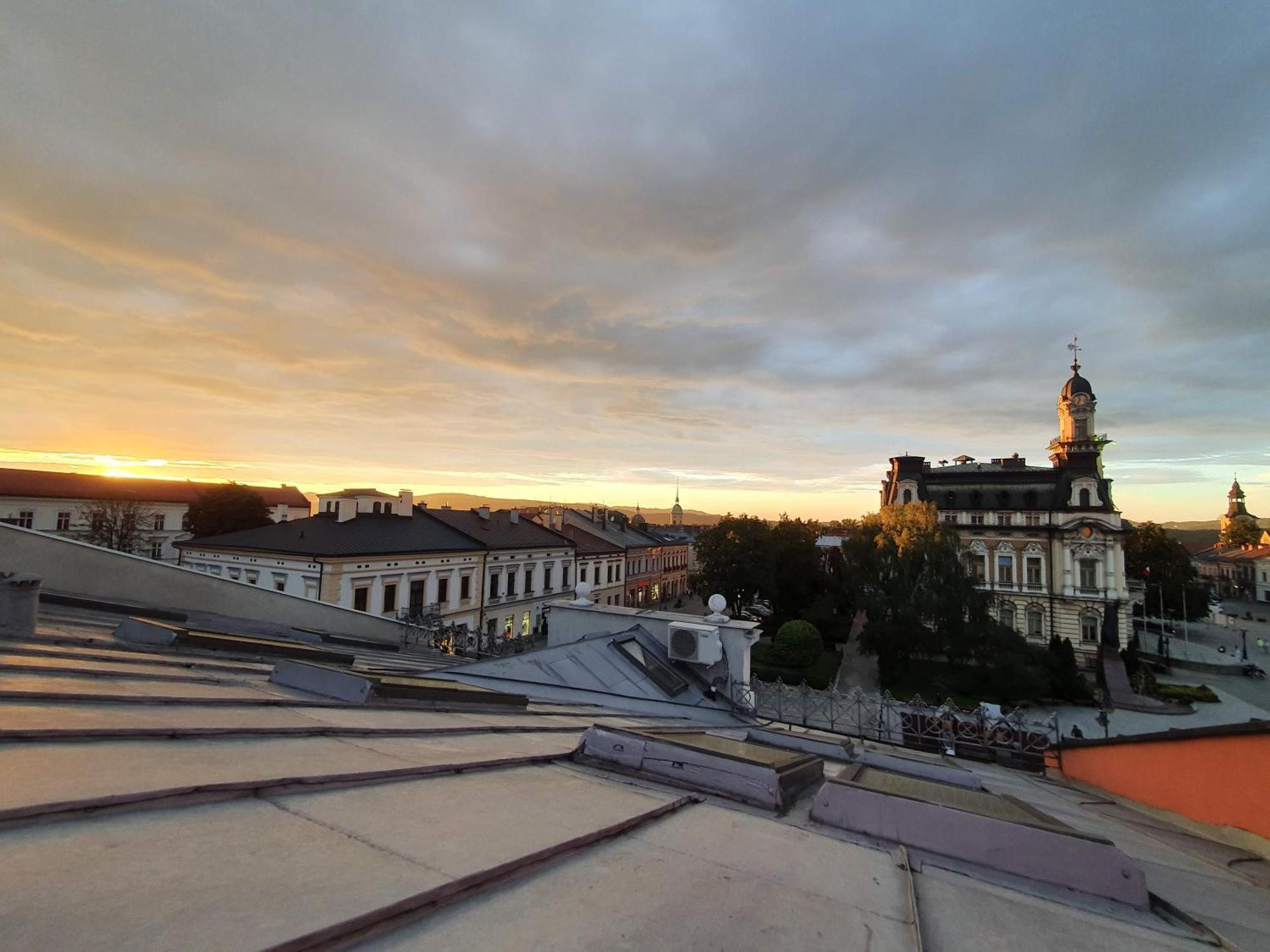 Apartament Z Widokiem Na Rynek Újszandec Kültér fotó